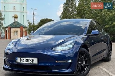 Седан Tesla Model 3 2021 в Кривом Роге