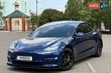 Седан Tesla Model 3 2021 в Кривом Роге