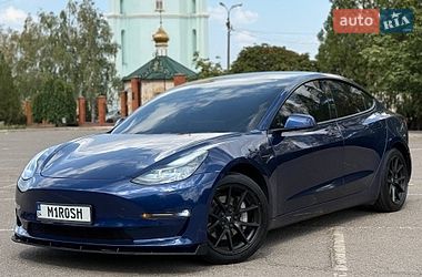 Седан Tesla Model 3 2021 в Кривом Роге