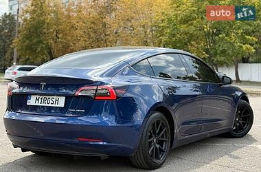 Седан Tesla Model 3 2021 в Кривом Роге