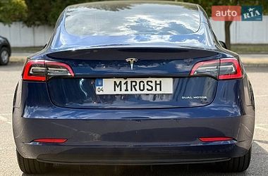 Седан Tesla Model 3 2021 в Кривом Роге