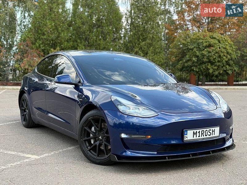 Седан Tesla Model 3 2021 в Кривом Роге