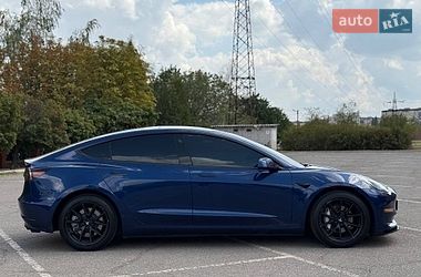 Седан Tesla Model 3 2021 в Кривом Роге