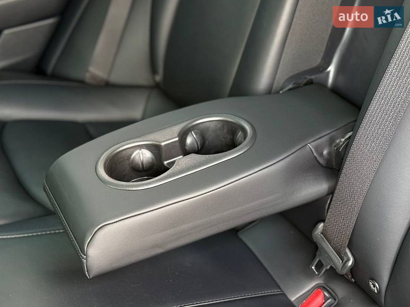 Седан Tesla Model 3 2021 в Кривом Роге
