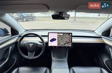 Седан Tesla Model 3 2021 в Кривом Роге