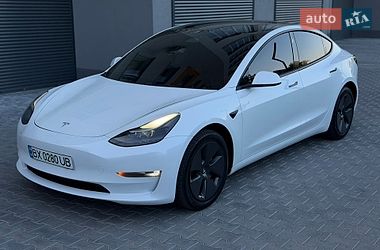 Tesla Model 3  2022