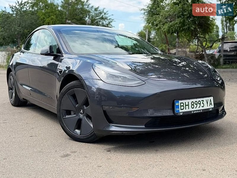 Седан Tesla Model 3 2022 в Одессе