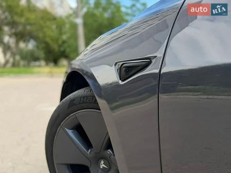 Седан Tesla Model 3 2022 в Одессе