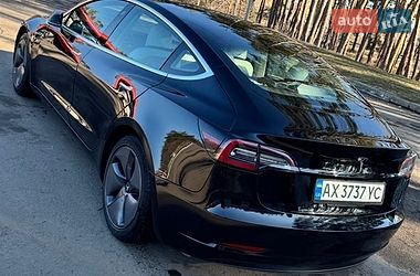tesla model-3 2020 в Харків від професійного продавця Кирилл Олександрович Овчаренко