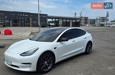 Tesla Model 3  2018