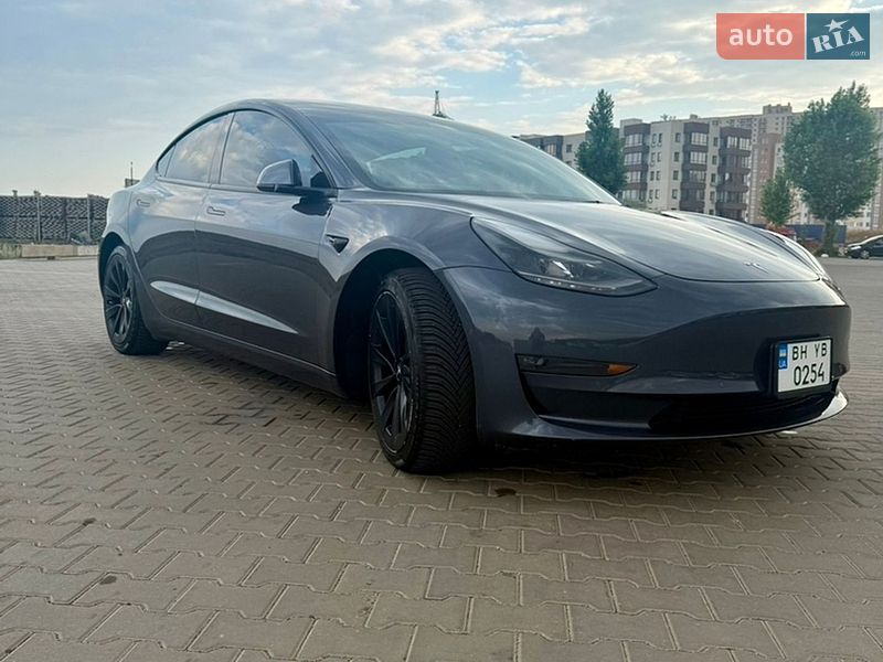 Седан Tesla Model 3 2022 в Одессе