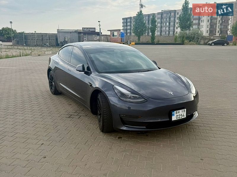 Седан Tesla Model 3 2022 в Одессе