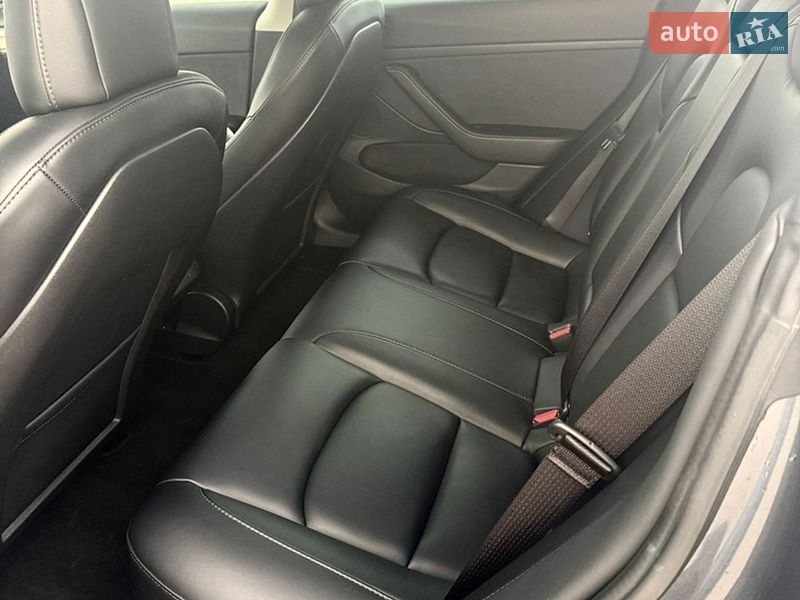 Седан Tesla Model 3 2022 в Одессе