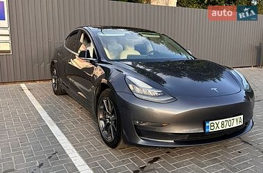 Tesla Model 3  2018
