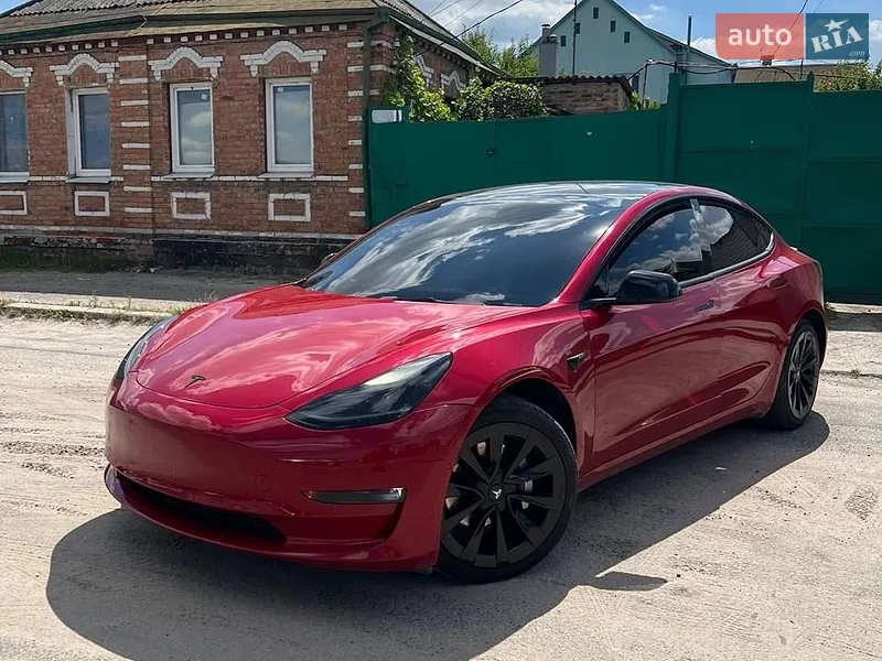 Tesla Model 3 2021