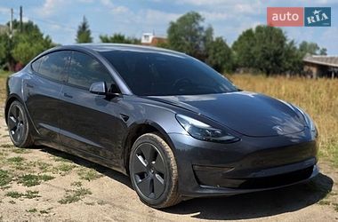 Седан Tesla Model 3 2021 в Великих Мостах Седан Tesla Model 3 2021 в Великих Мостах