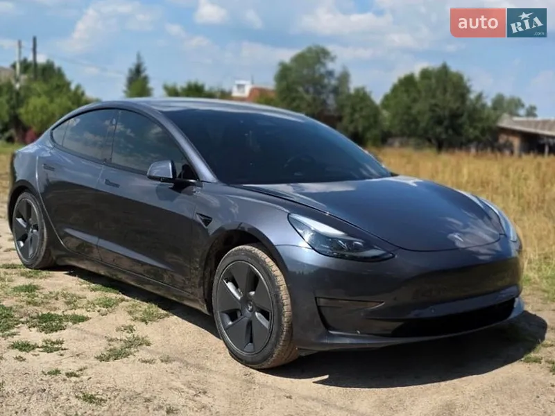 Tesla Model 3