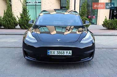 Tesla Model 3  2018