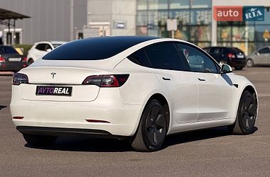 Седан Tesla Model 3 2023 в Кривом Роге