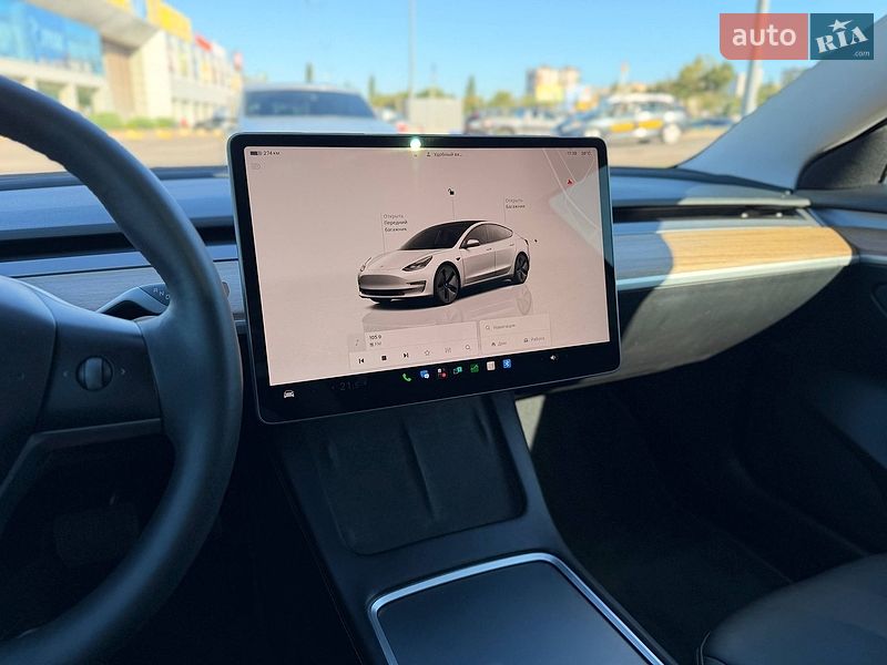 Седан Tesla Model 3 2023 в Кривом Роге