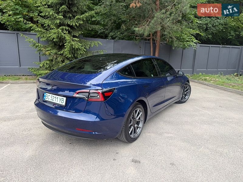 Седан Tesla Model 3 2021 в Львове фото 3 Седан Tesla Model 3 2021 в Львове