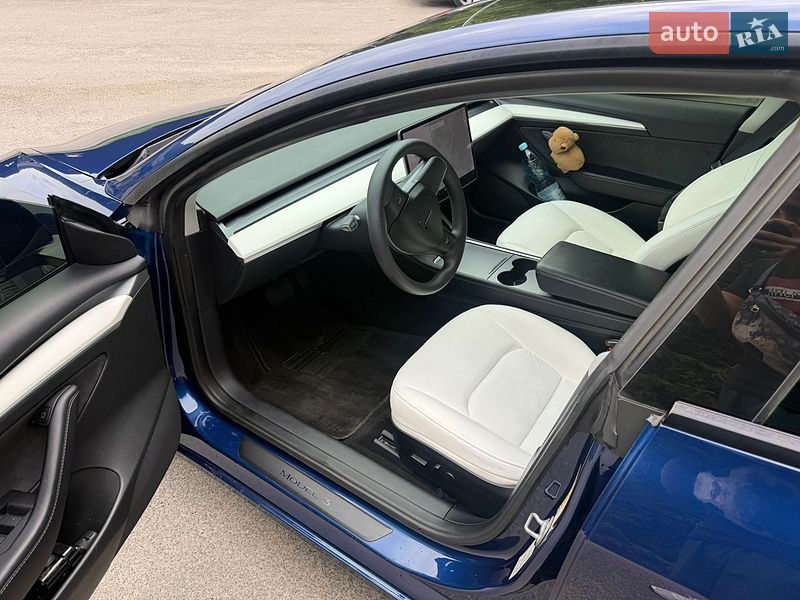 Седан Tesla Model 3 2021 в Львове фото 8 Седан Tesla Model 3 2021 в Львове
