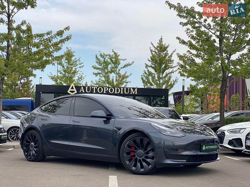 Tesla Model 3 2022