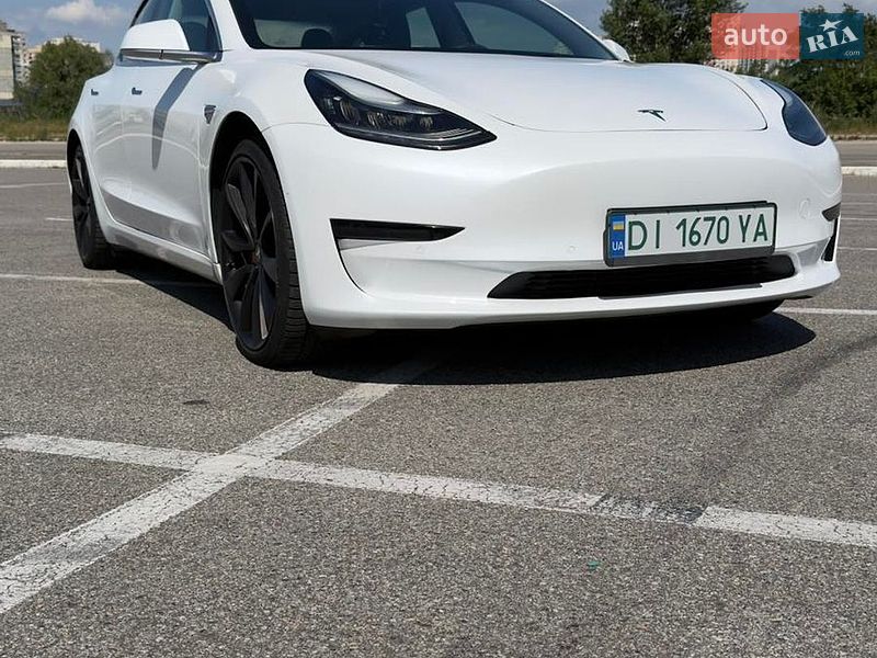Седан Tesla Model 3 2019 в Києві фото Седан Tesla Model 3 2019 в Києві