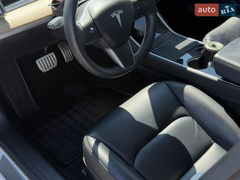 Седан Tesla Model 3 2019 в Києві фото 9 Седан Tesla Model 3 2019 в Києві