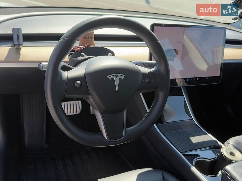 Седан Tesla Model 3 2019 в Києві фото 10 Седан Tesla Model 3 2019 в Києві