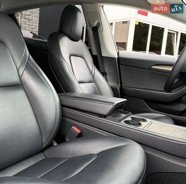 Седан Tesla Model 3 2022 в Виннице фото 30 Седан Tesla Model 3 2022 в Виннице