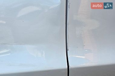 Седан Tesla Model 3 2021 в Львове