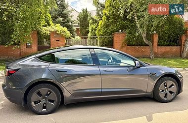 Седан Tesla Model 3 2021 в Києві