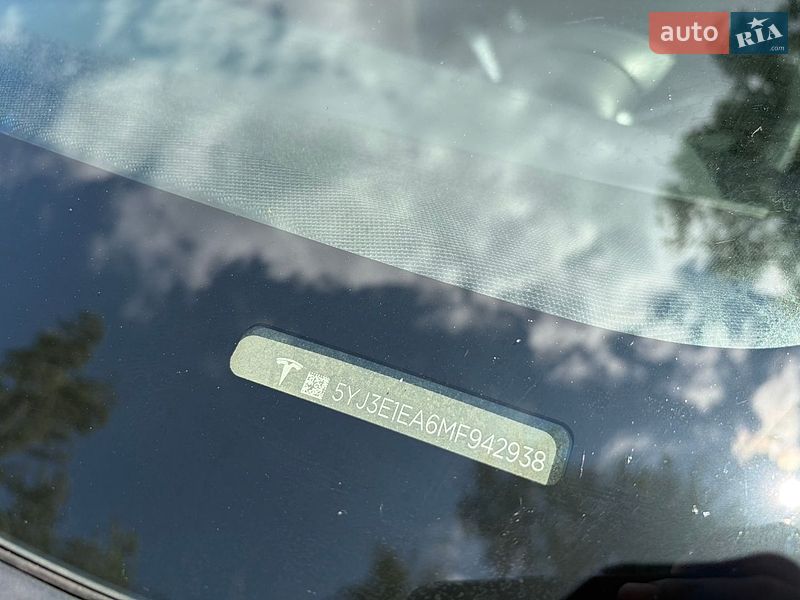 Седан Tesla Model 3 2021 в Києві