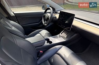Седан Tesla Model 3 2021 в Києві
