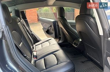 Седан Tesla Model 3 2021 в Києві
