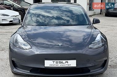 Tesla Model 3  2022