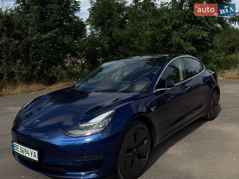 Tesla Model 3 2019