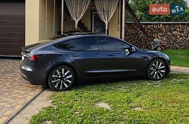 Седан Tesla Model 3 2024 в Кролевце