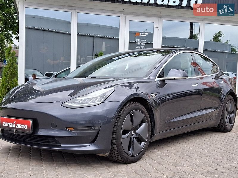 Tesla Model 3 2018