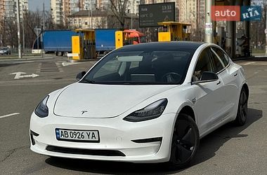 Tesla Model 3  2019