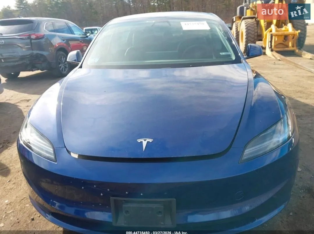 2025 Tesla Model 3 - мініатюра 3