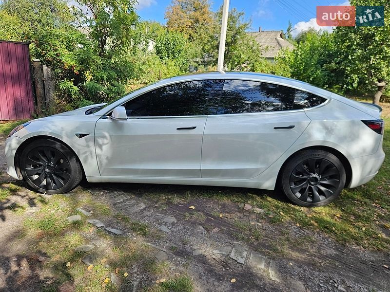 Tesla Model 3 2018
