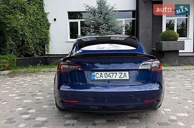 Седан Tesla Model 3 2021 в Києві