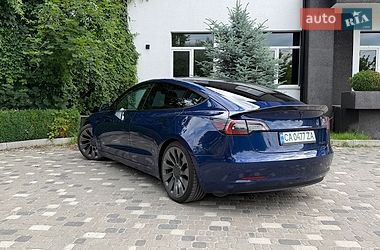 Седан Tesla Model 3 2021 в Києві