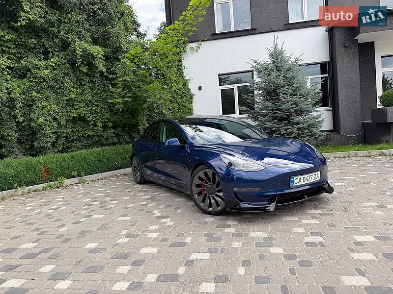Седан Tesla Model 3 2021 в Києві