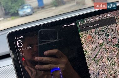 Седан Tesla Model 3 2021 в Києві