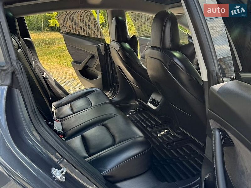Седан Tesla Model 3 2020 в Жовкве фото 26 Седан Tesla Model 3 2020 в Жовкве