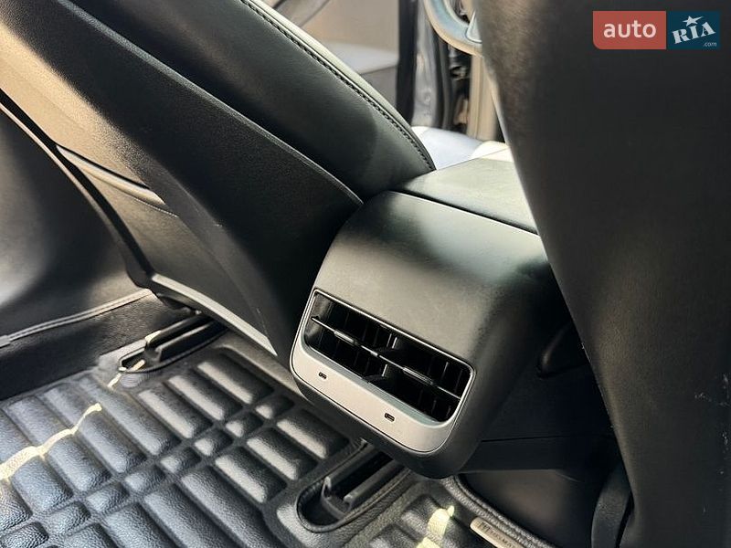Седан Tesla Model 3 2020 в Жовкве фото 28 Седан Tesla Model 3 2020 в Жовкве