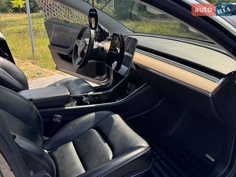 Седан Tesla Model 3 2020 в Жовкве фото 29 Седан Tesla Model 3 2020 в Жовкве